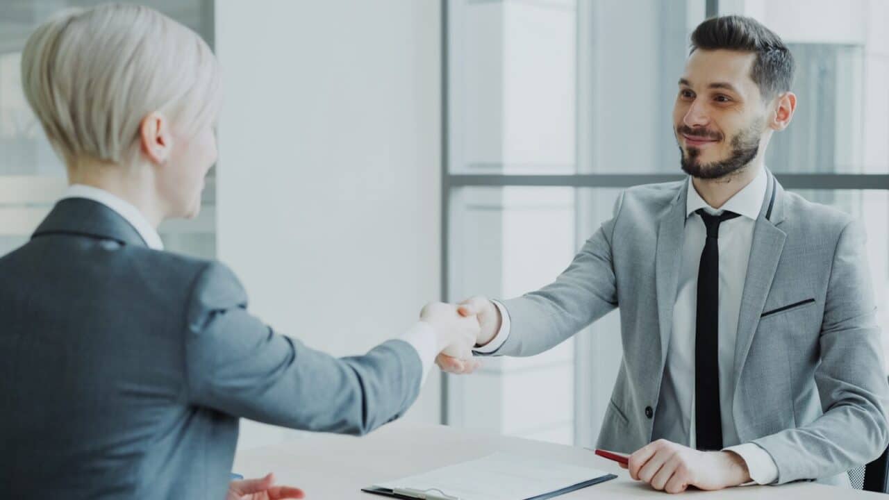 Commission & Sales Commission Guide: Commission Structure, Rates ...